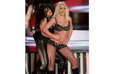27 Memorable VMAs Moments