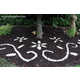 Using mulch to create beautiful patterns in your winter garden 4