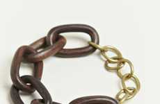 18 Exceptional Wooden Jewelry Finds